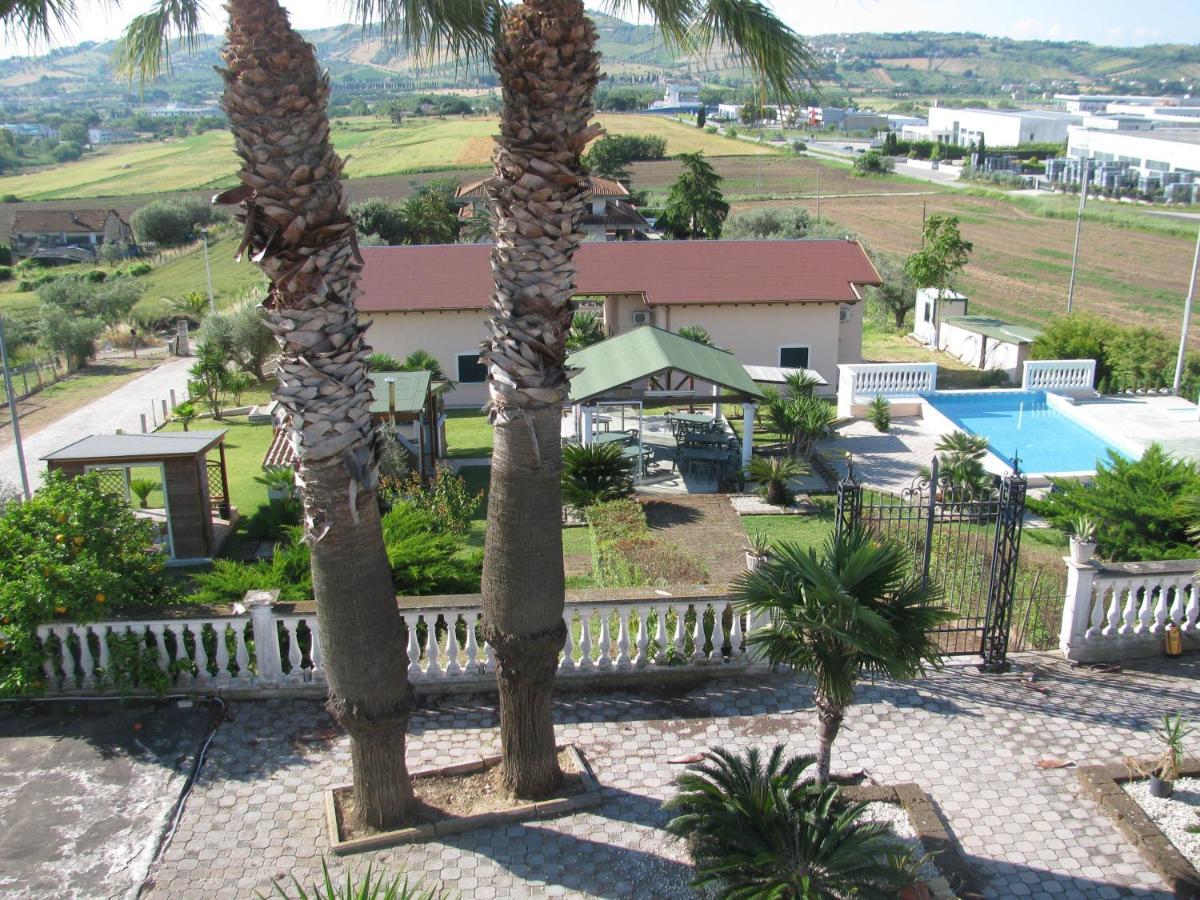 Residence Il Villaggio Del Re 코로폴리 외부 사진