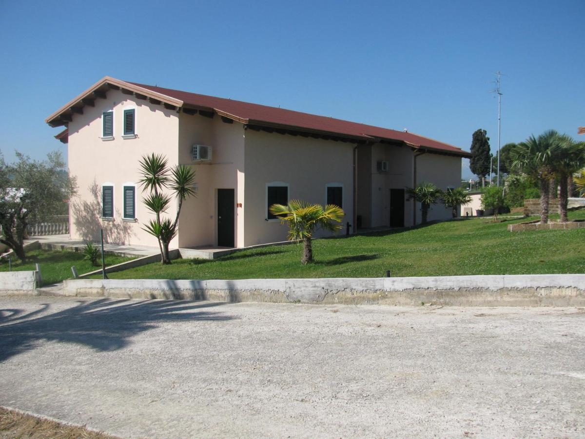 Residence Il Villaggio Del Re 코로폴리 외부 사진