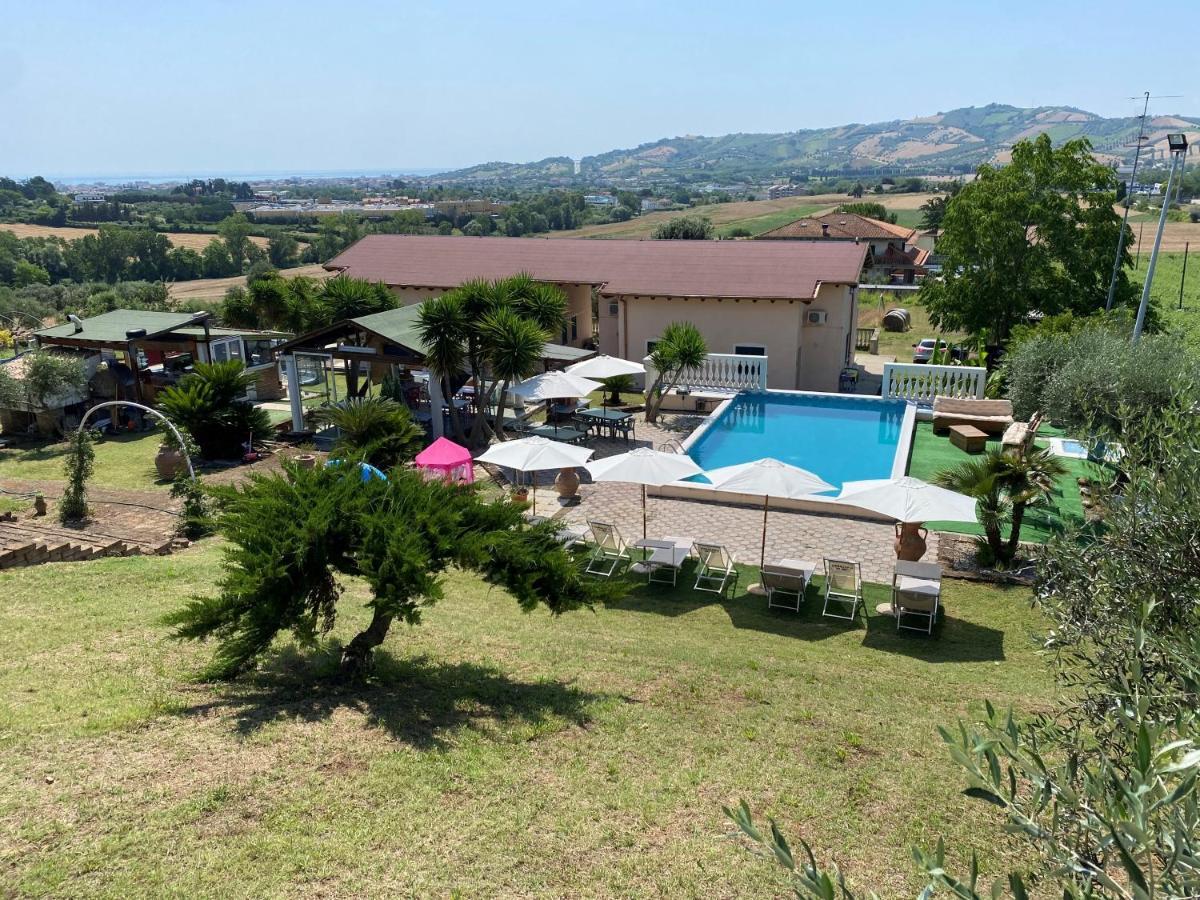 Residence Il Villaggio Del Re 코로폴리 외부 사진