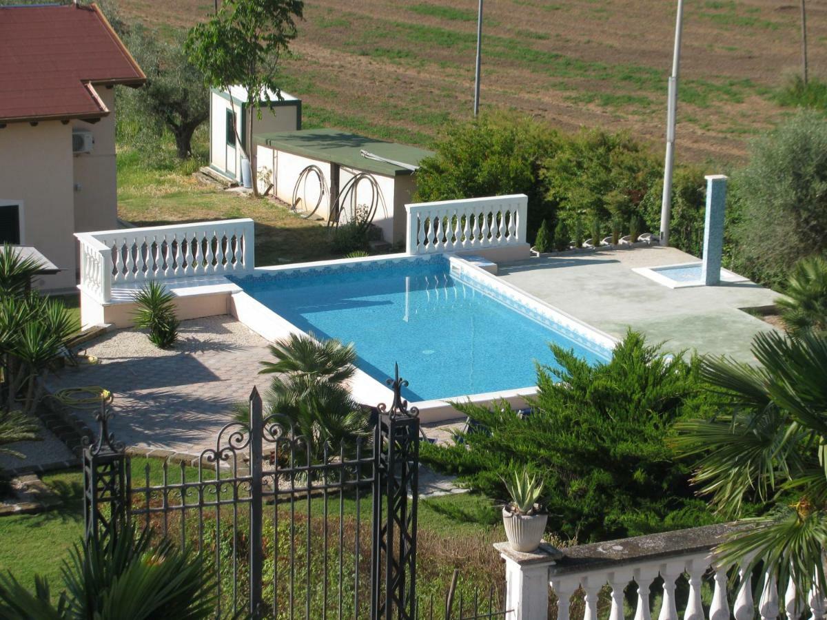 Residence Il Villaggio Del Re 코로폴리 외부 사진