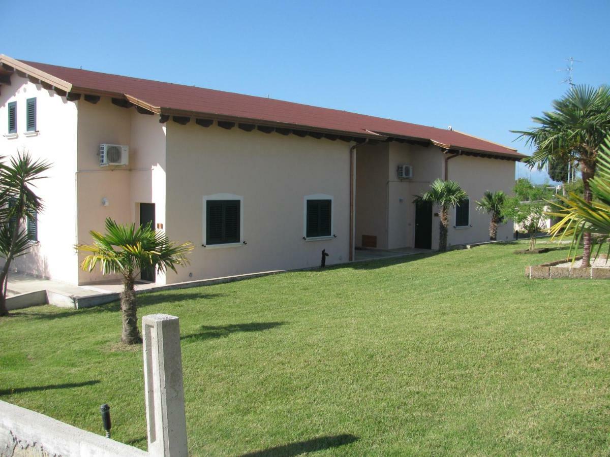 Residence Il Villaggio Del Re 코로폴리 외부 사진